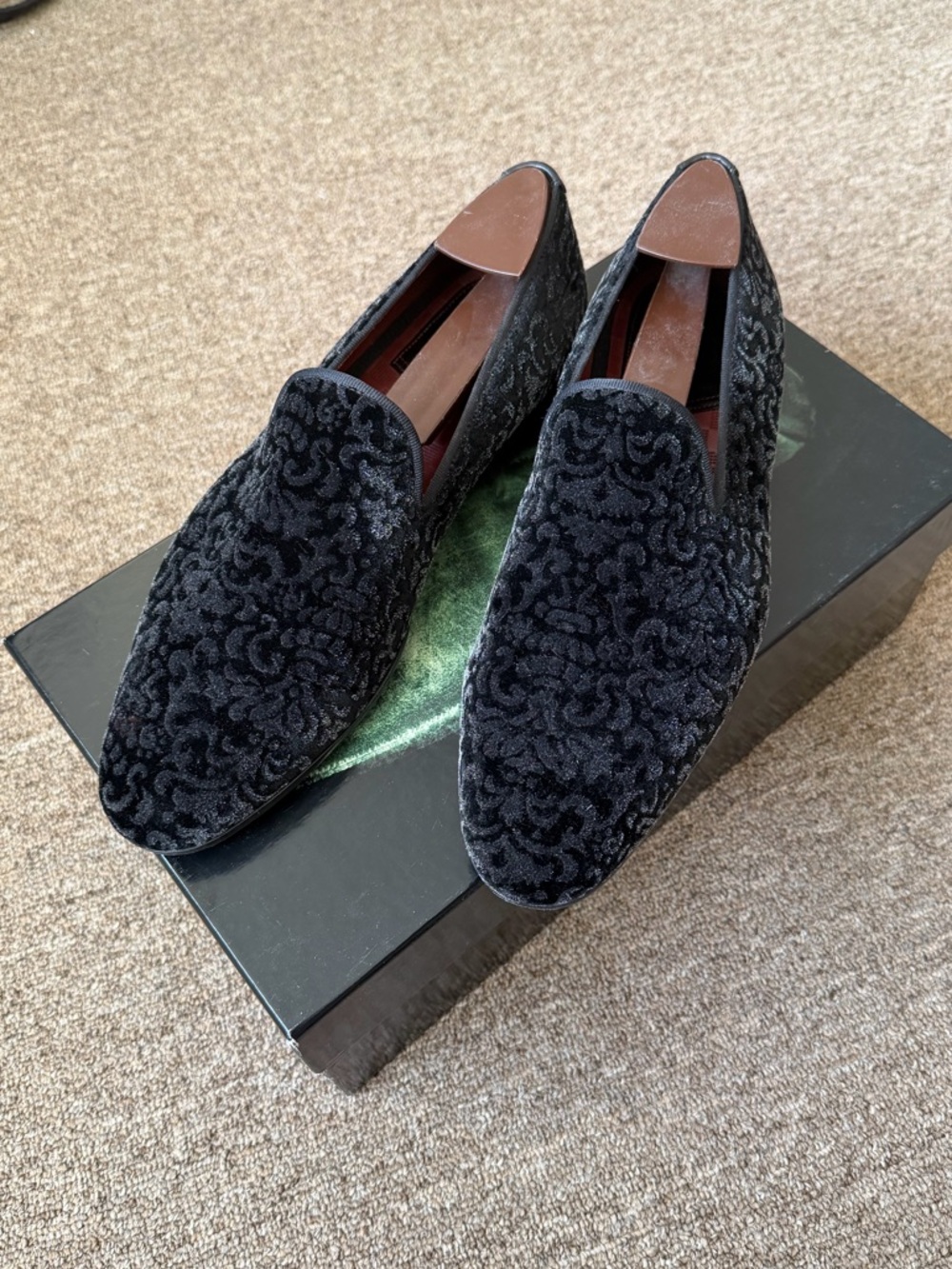 Magnanni Velvet Loafers - Men’s Black Slip-Ons 8.5